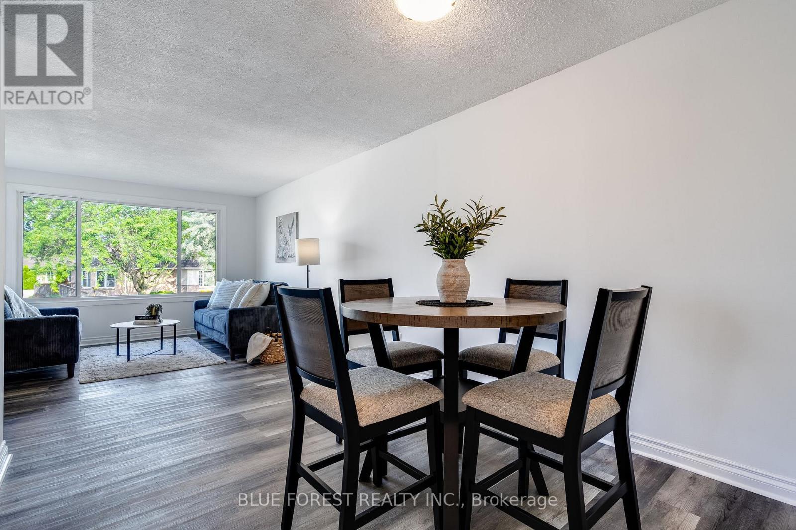 69 Bridlepath Road, Chatham-Kent (Wallaceburg), ON - Indoor Photo Showing Dining Room