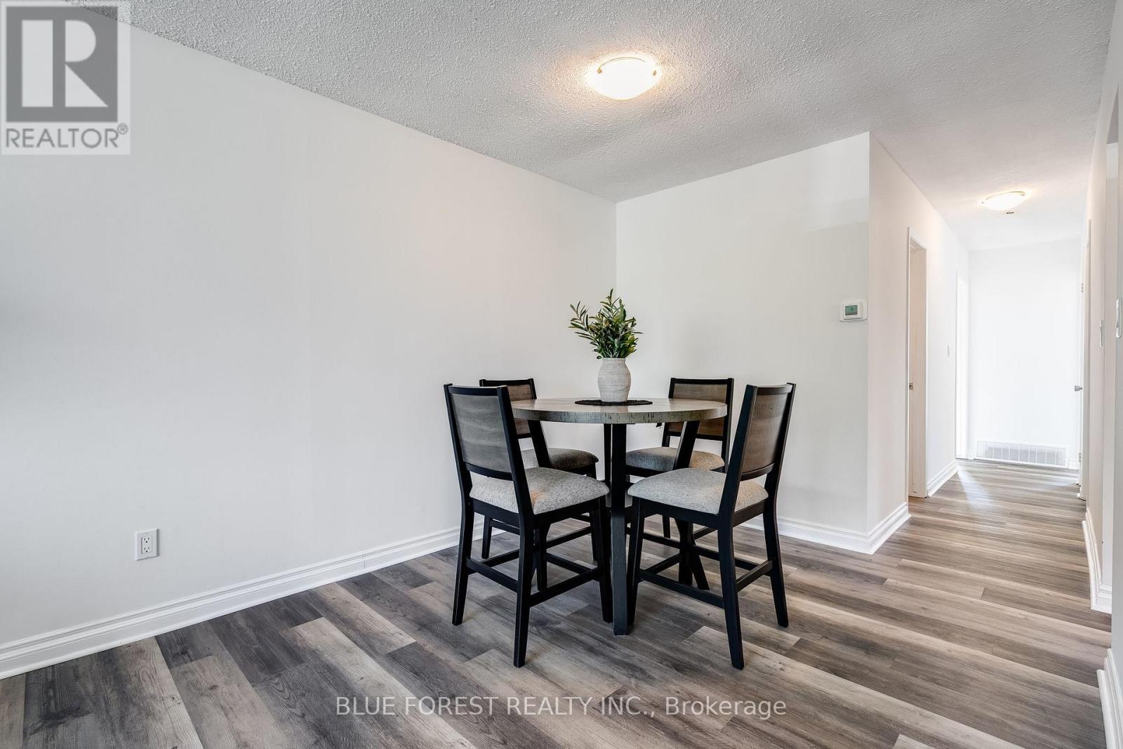69 Bridlepath Road, Chatham-Kent (Wallaceburg), ON - Indoor Photo Showing Dining Room