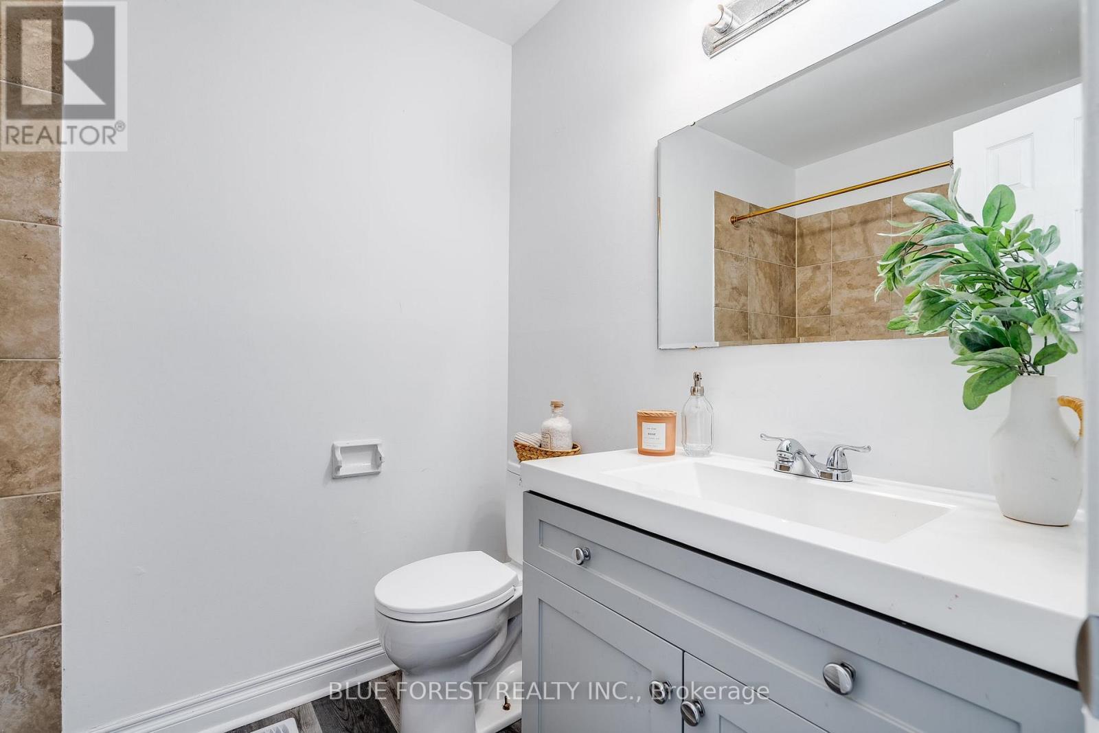 69 Bridlepath Road, Chatham-Kent (Wallaceburg), ON - Indoor Photo Showing Bathroom