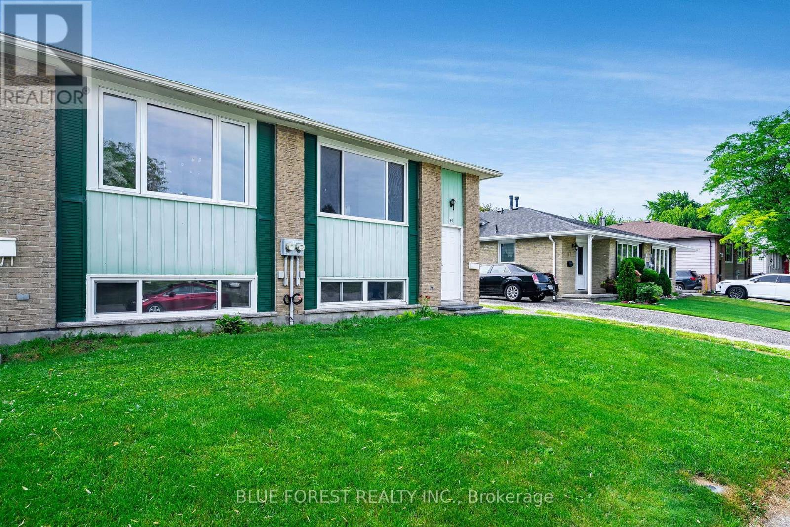 Semi detached home with lovely neighbours - 69 Bridlepath Road, Chatham-Kent (Wallaceburg), ON - Outdoor