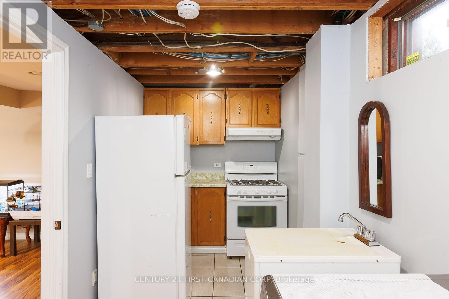 lower level 2nd kitchen - 118 Rosamond Crescent, London South (South X), ON - Indoor Photo Showing Basement