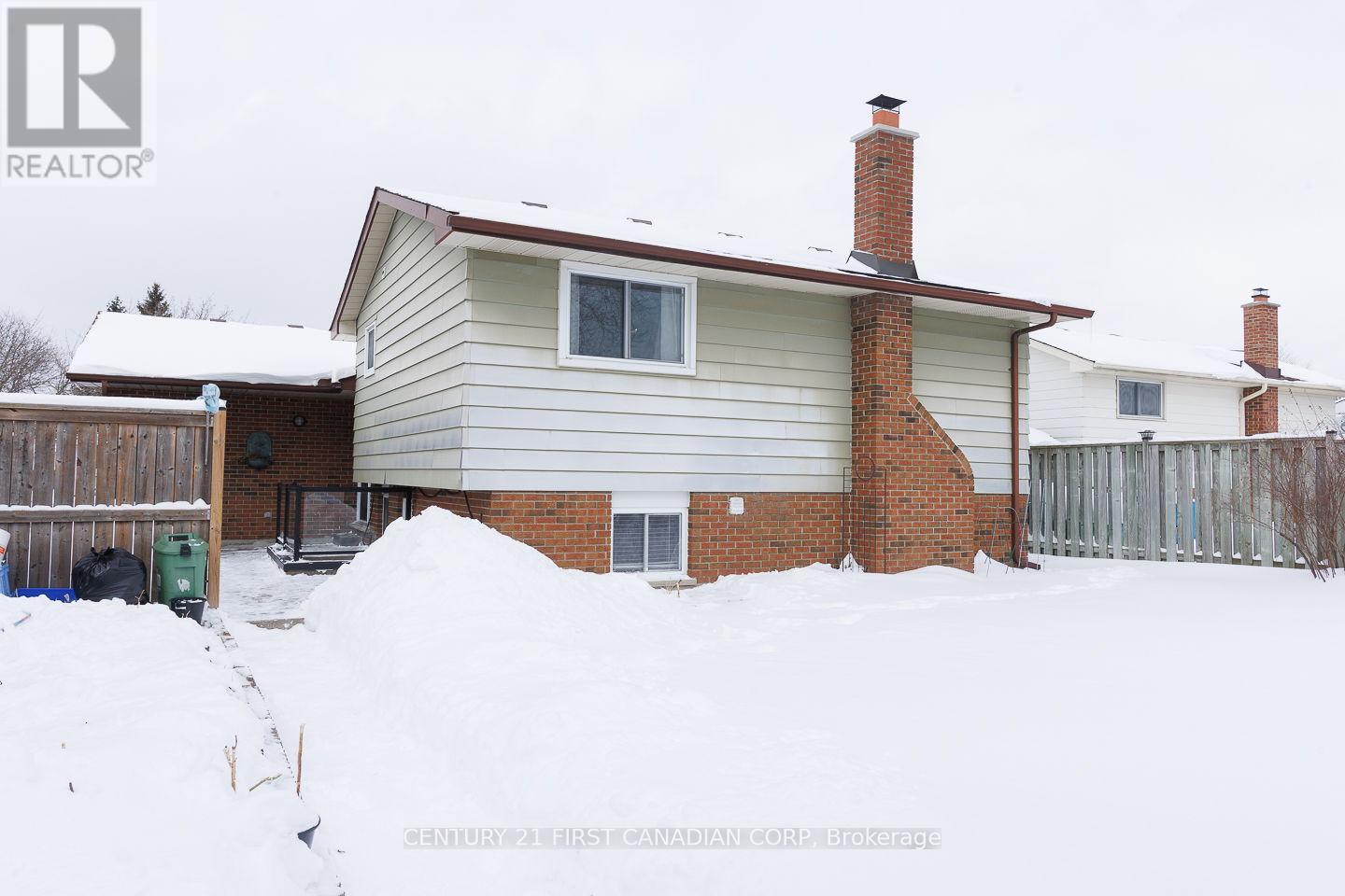 118 Rosamond Crescent, London South (South X), ON - Outdoor