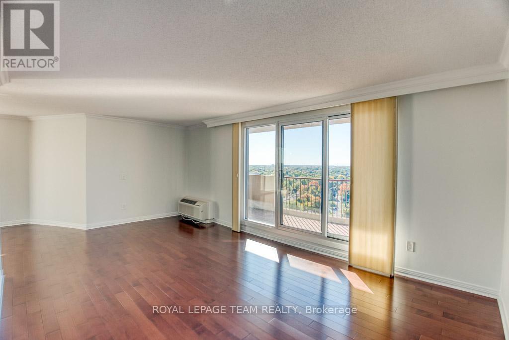 2201 - 1025 Richmond Road, Ottawa, ON - Indoor Photo Showing Other Room