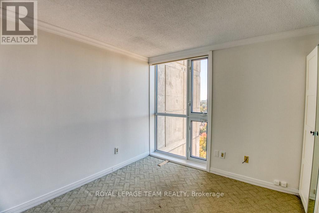 2201 - 1025 Richmond Road, Ottawa, ON - Indoor Photo Showing Other Room
