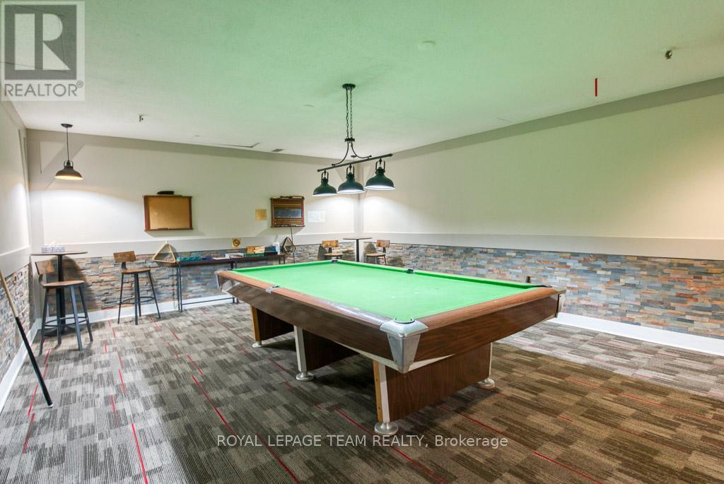 2201 - 1025 Richmond Road, Ottawa, ON - Indoor Photo Showing Other Room