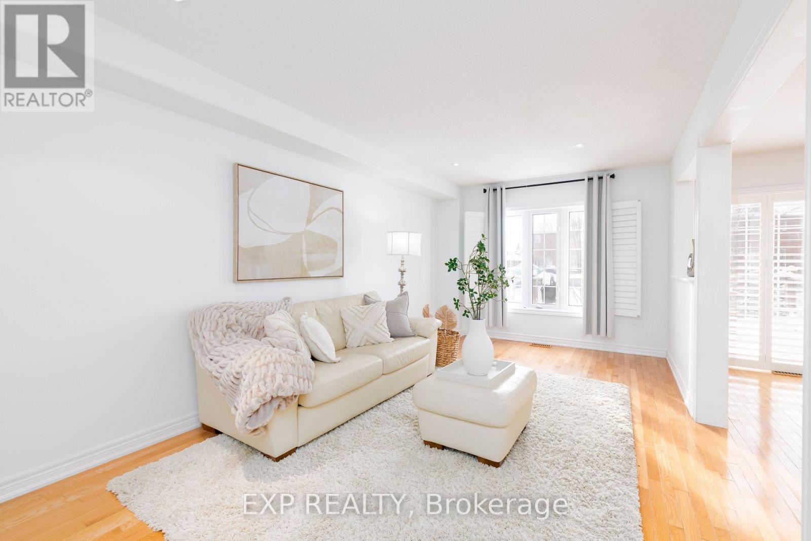 Cozy Family Room - 36 Ivygreen Road, Georgina, ON - Indoor Photo Showing Living Room