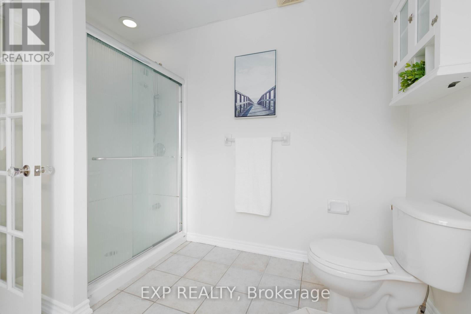 36 Ivygreen Road, Georgina, ON - Indoor Photo Showing Bathroom