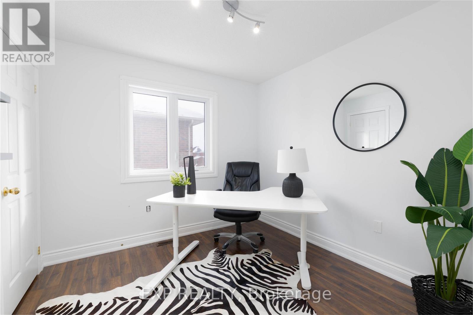 4th Bedroom - 36 Ivygreen Road, Georgina, ON - Indoor Photo Showing Office