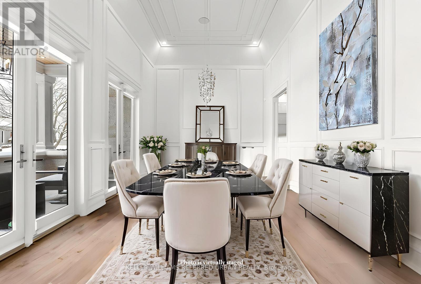 197 Sherwood Place, Newmarket, ON - Indoor Photo Showing Dining Room