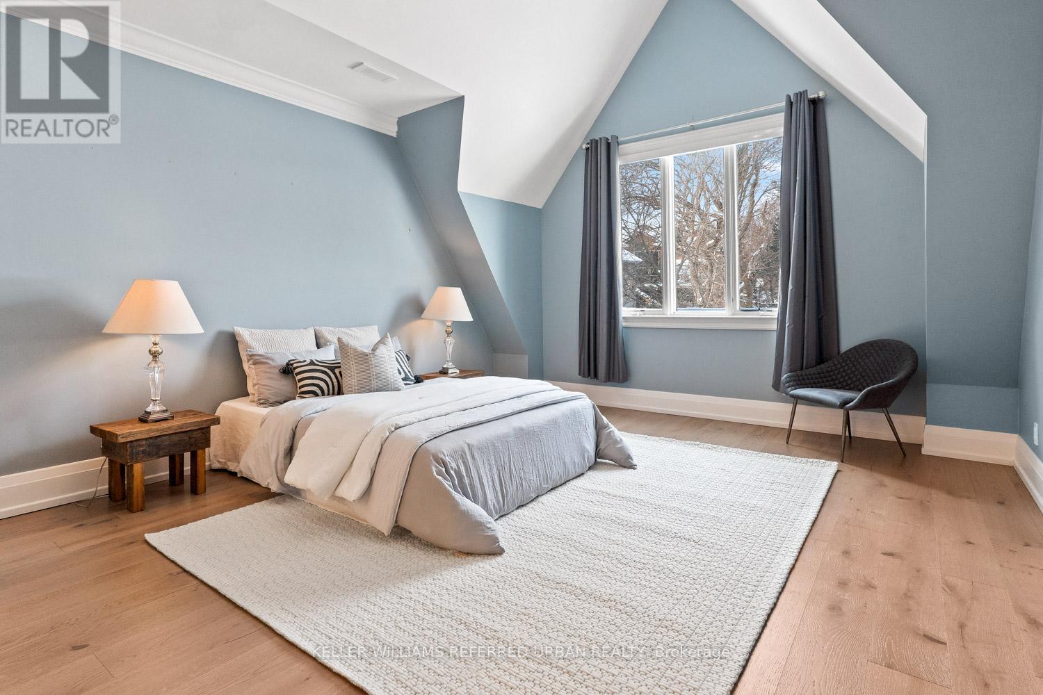 197 Sherwood Place, Newmarket, ON - Indoor Photo Showing Bedroom