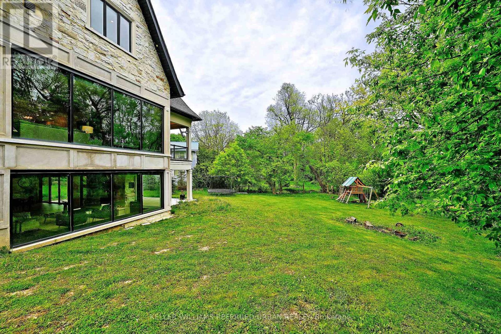 197 Sherwood Place, Newmarket, ON - Outdoor