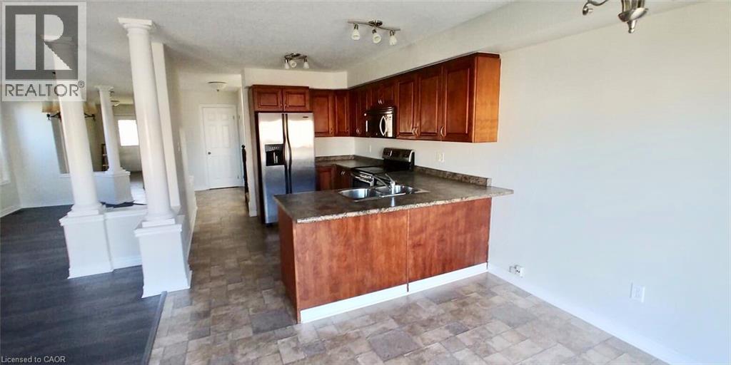200 Purple Sage Crescent, Kitchener, ON - Indoor Photo Showing Kitchen With Double Sink