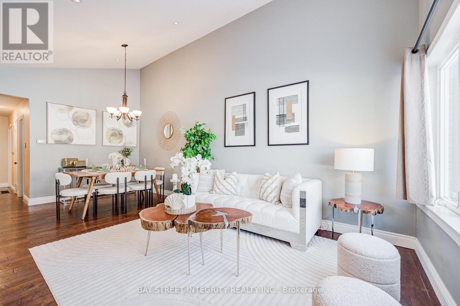 1224 Grange Road, Oakville, ON - Indoor Photo Showing Living Room