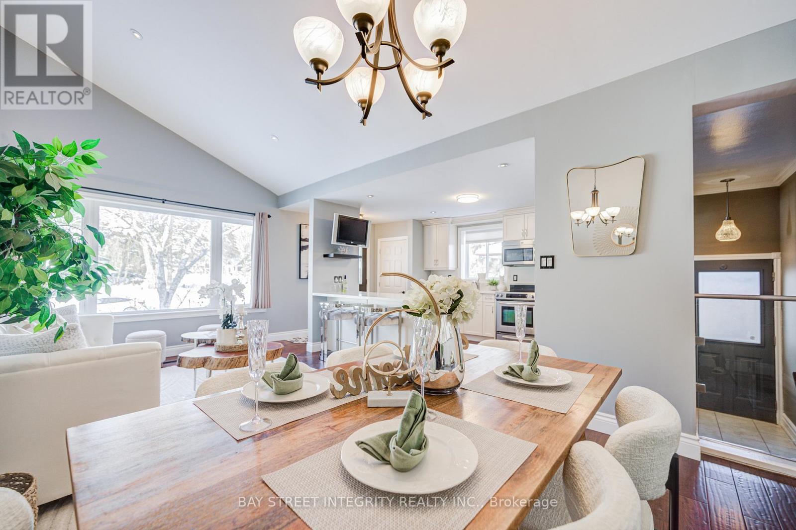 1224 Grange Road, Oakville, ON - Indoor Photo Showing Dining Room