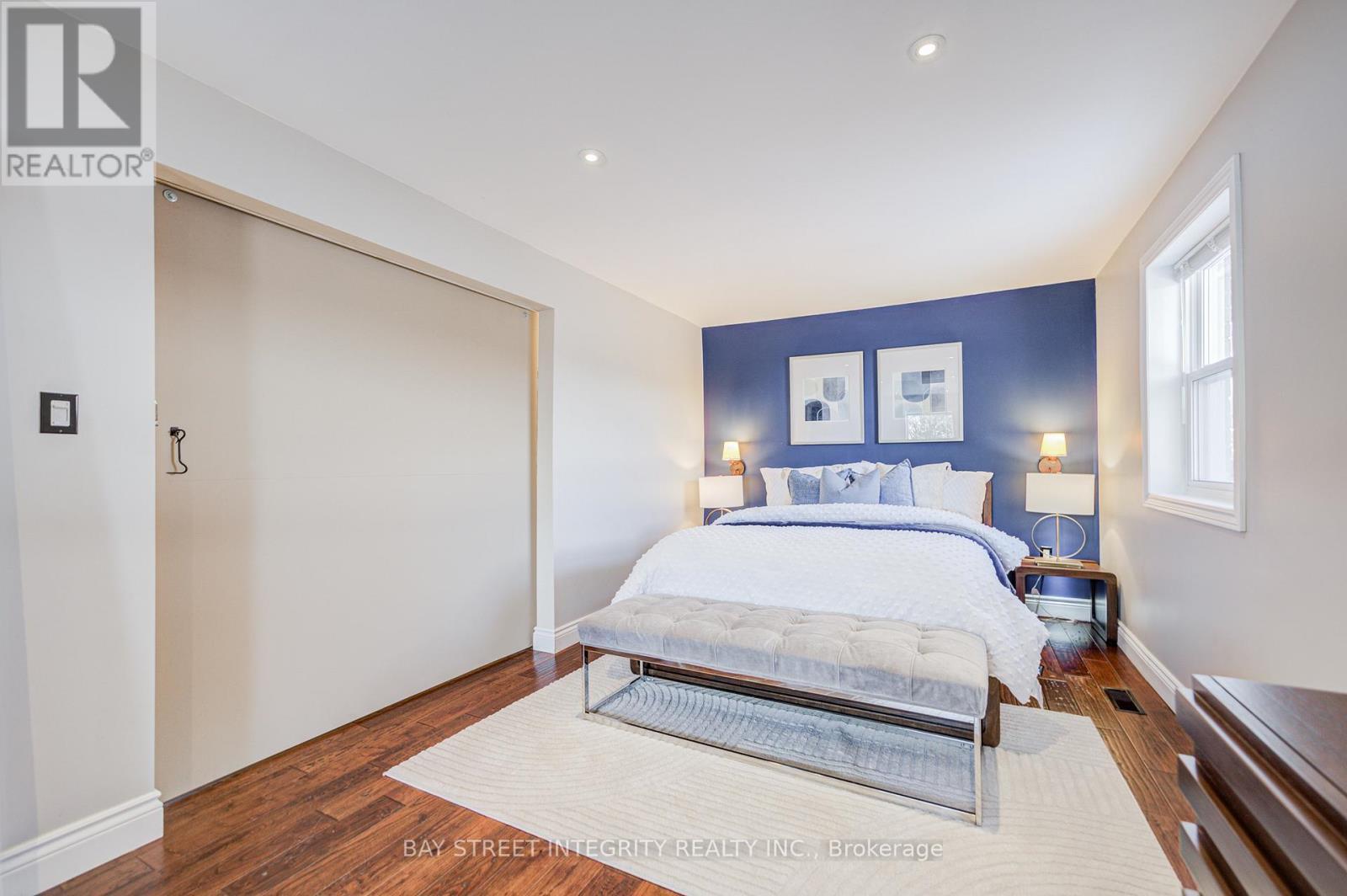 1224 Grange Road, Oakville, ON - Indoor Photo Showing Bedroom