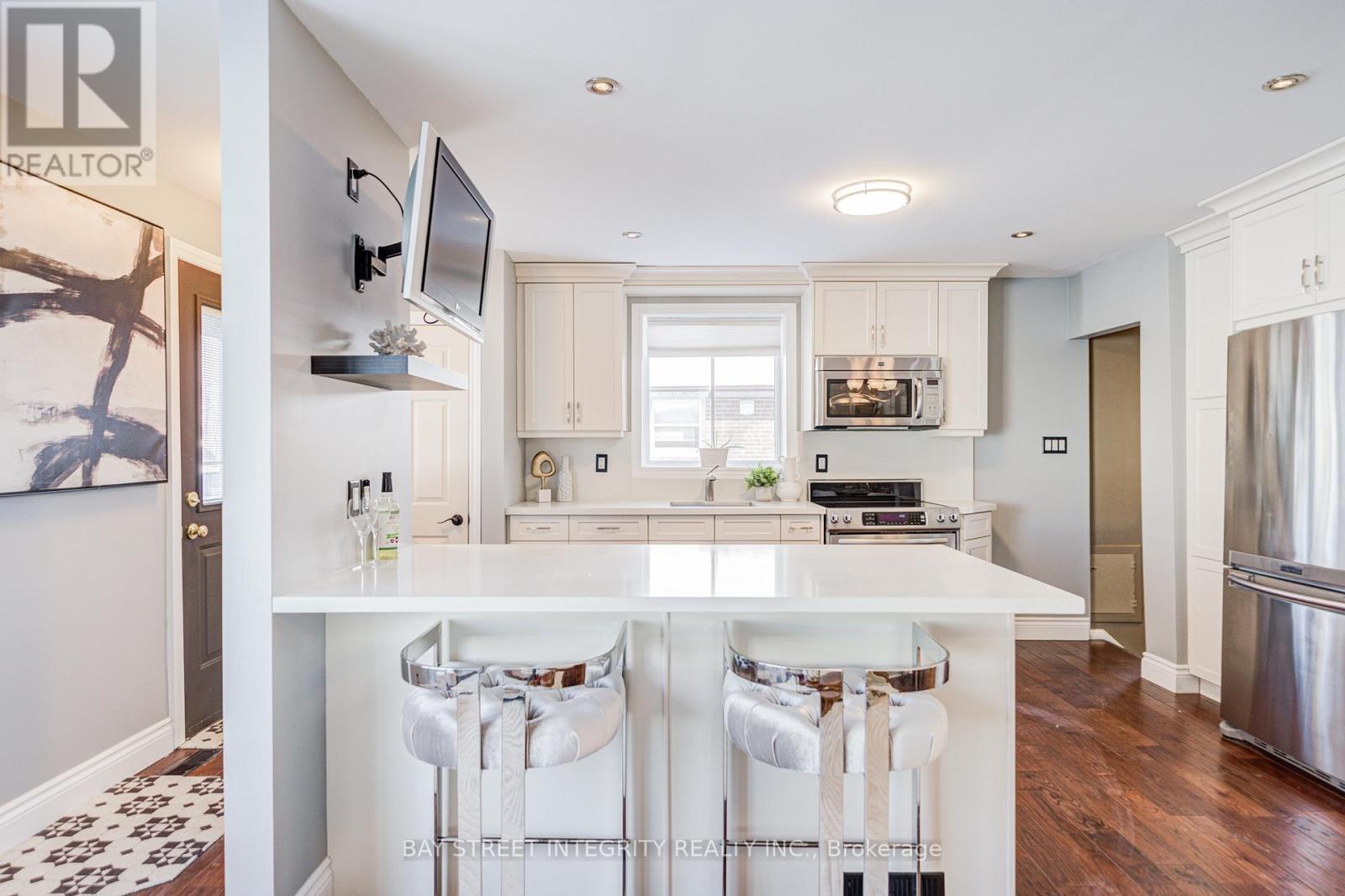 1224 Grange Road, Oakville, ON - Indoor Photo Showing Kitchen