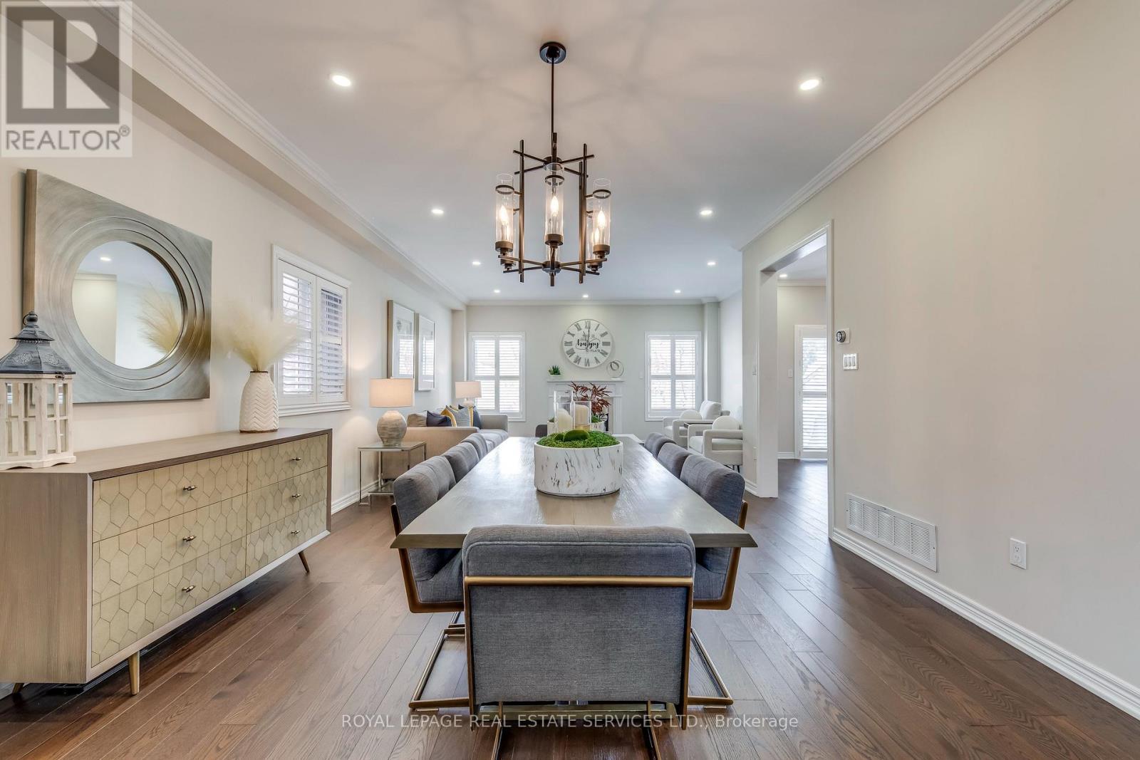 2467 Chaplin Road, Oakville, ON - Indoor Photo Showing Dining Room
