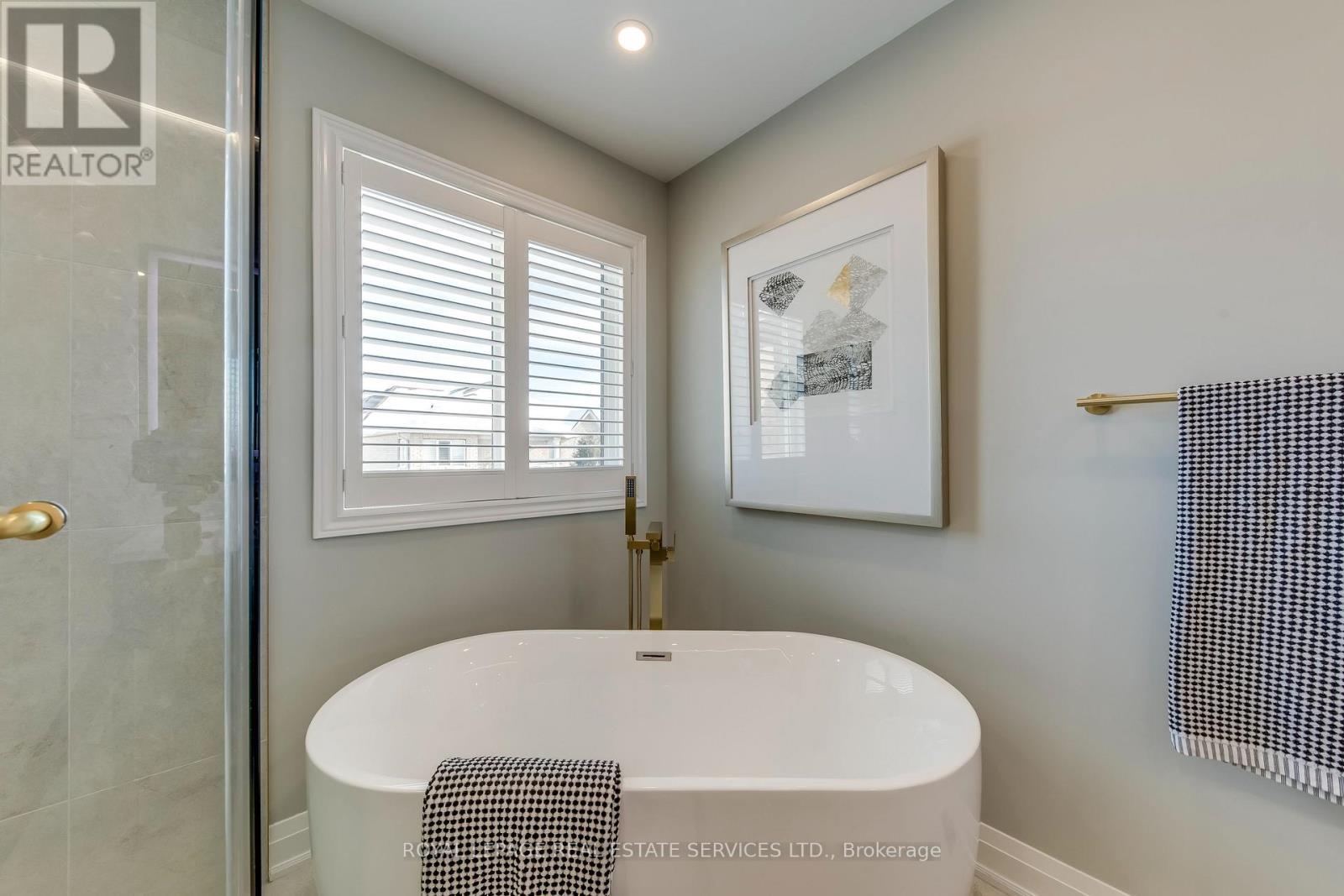 2467 Chaplin Road, Oakville, ON - Indoor Photo Showing Bathroom