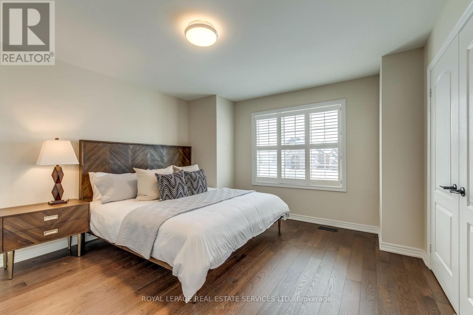 2467 Chaplin Road, Oakville, ON - Indoor Photo Showing Bedroom