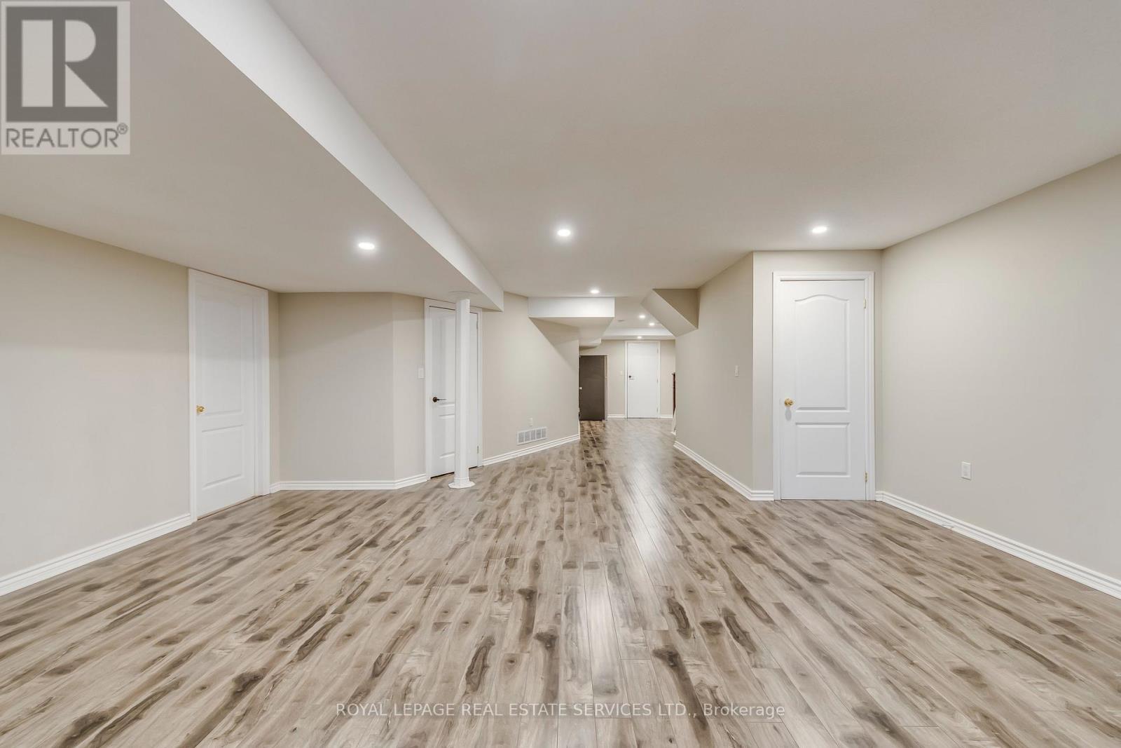 2467 Chaplin Road, Oakville, ON - Indoor