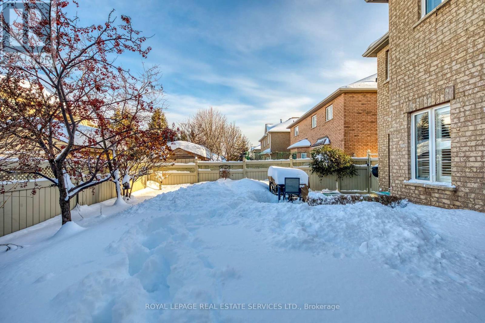 2467 Chaplin Road, Oakville, ON - Outdoor