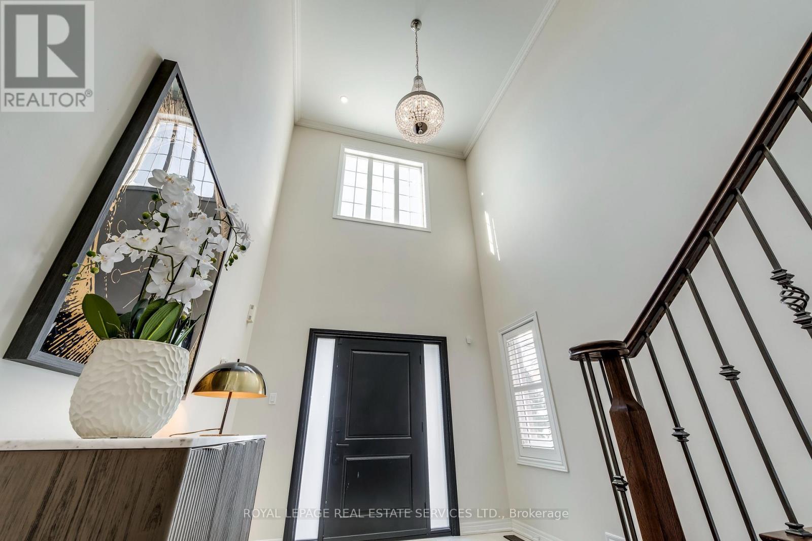 2467 Chaplin Road, Oakville, ON - Indoor Photo Showing Other Room