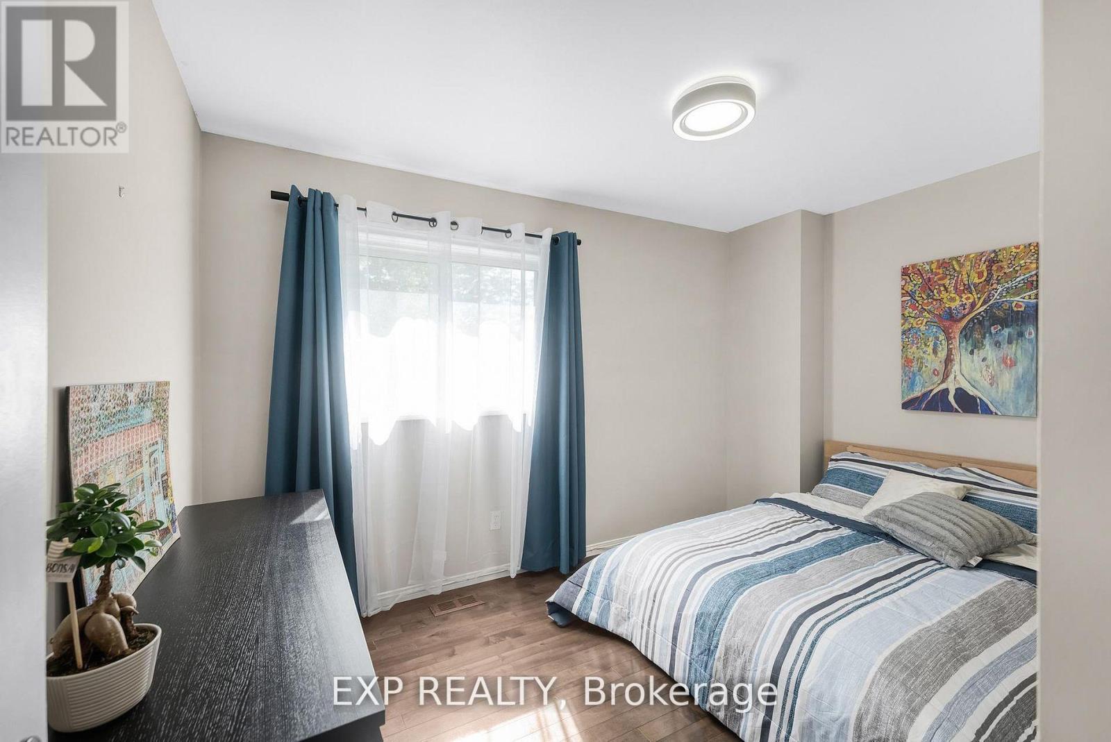 148 Taylorwood Avenue, Caledon, ON - Indoor Photo Showing Bedroom