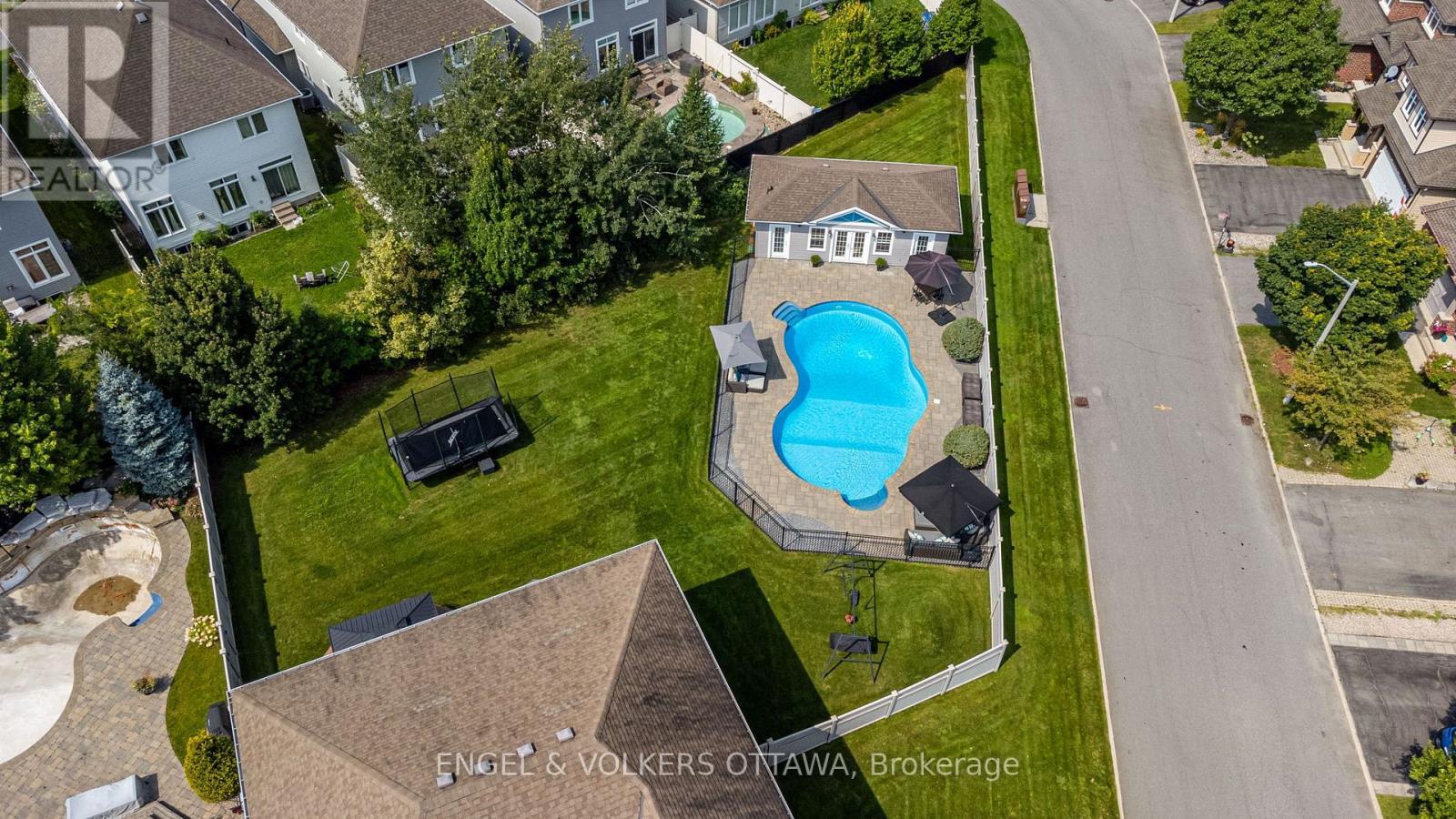 517 Golden Sedge Way, Ottawa, ON - Outdoor With View