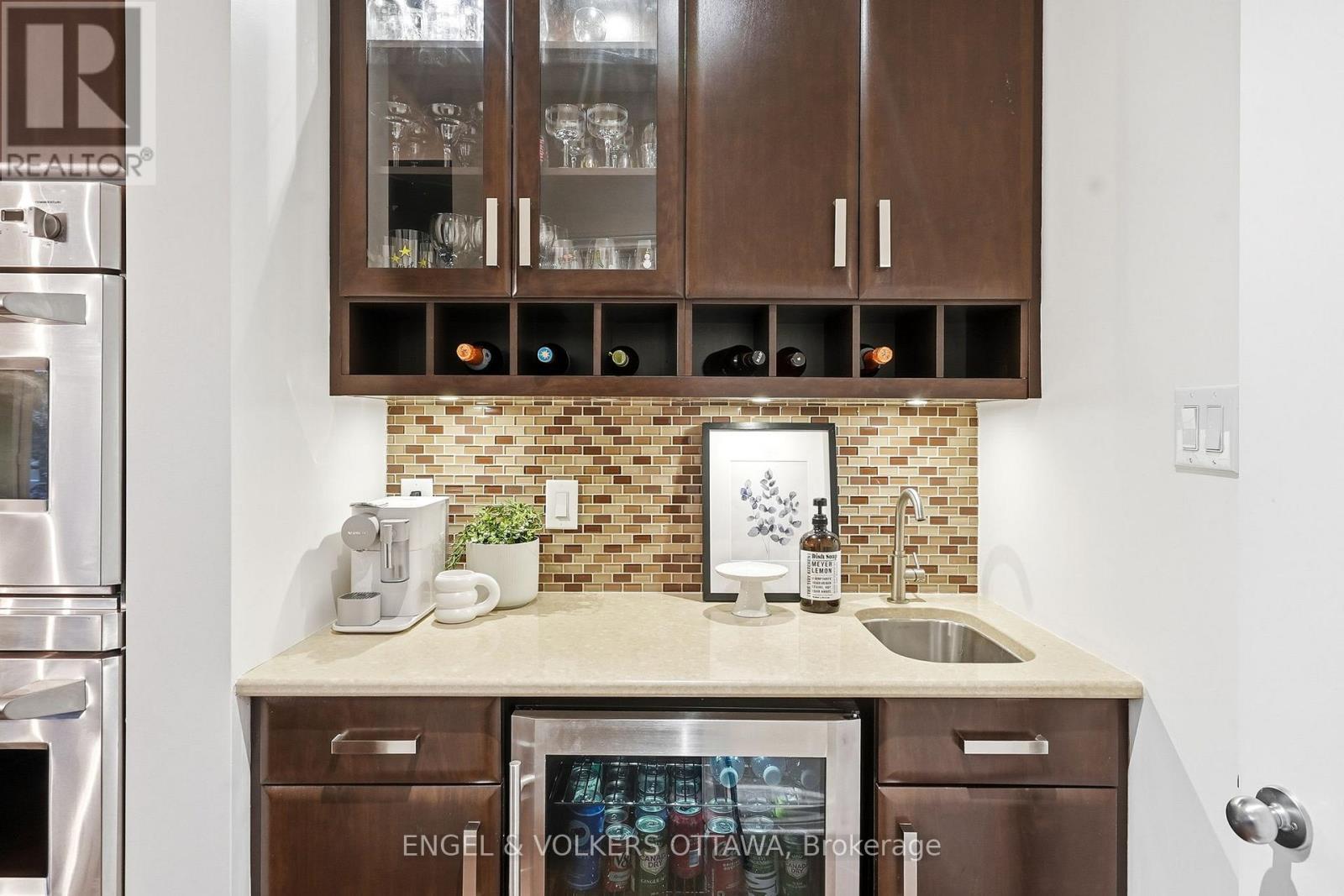 517 Golden Sedge Way, Ottawa, ON - Indoor Photo Showing Kitchen