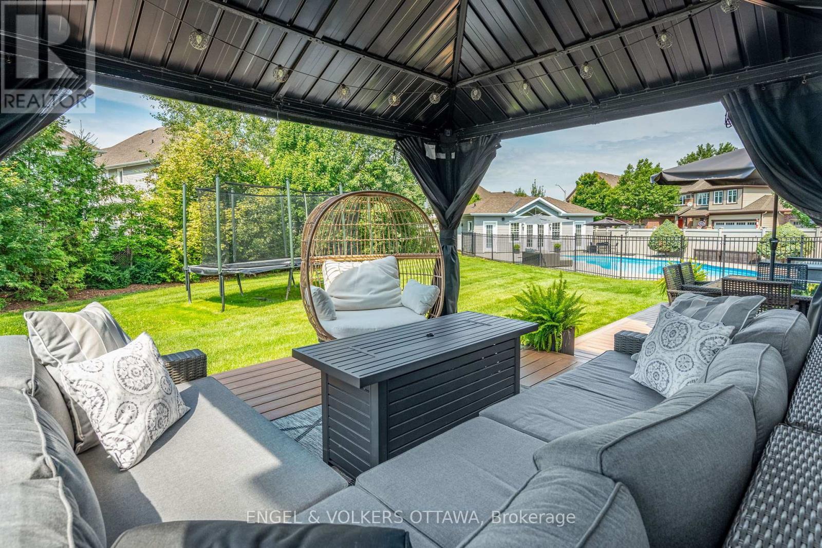 517 Golden Sedge Way, Ottawa, ON - Outdoor With Deck Patio Veranda