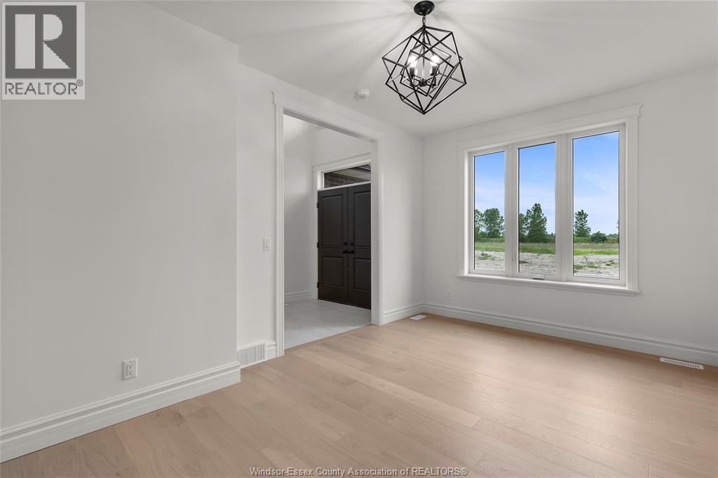 462 Marla Crescent, Lakeshore, ON - Indoor Photo Showing Other Room