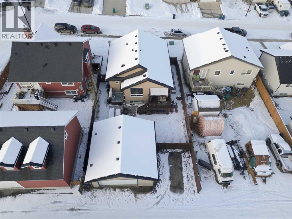 311 Mcleod Crescent, Diamond Valley, AB - Outdoor