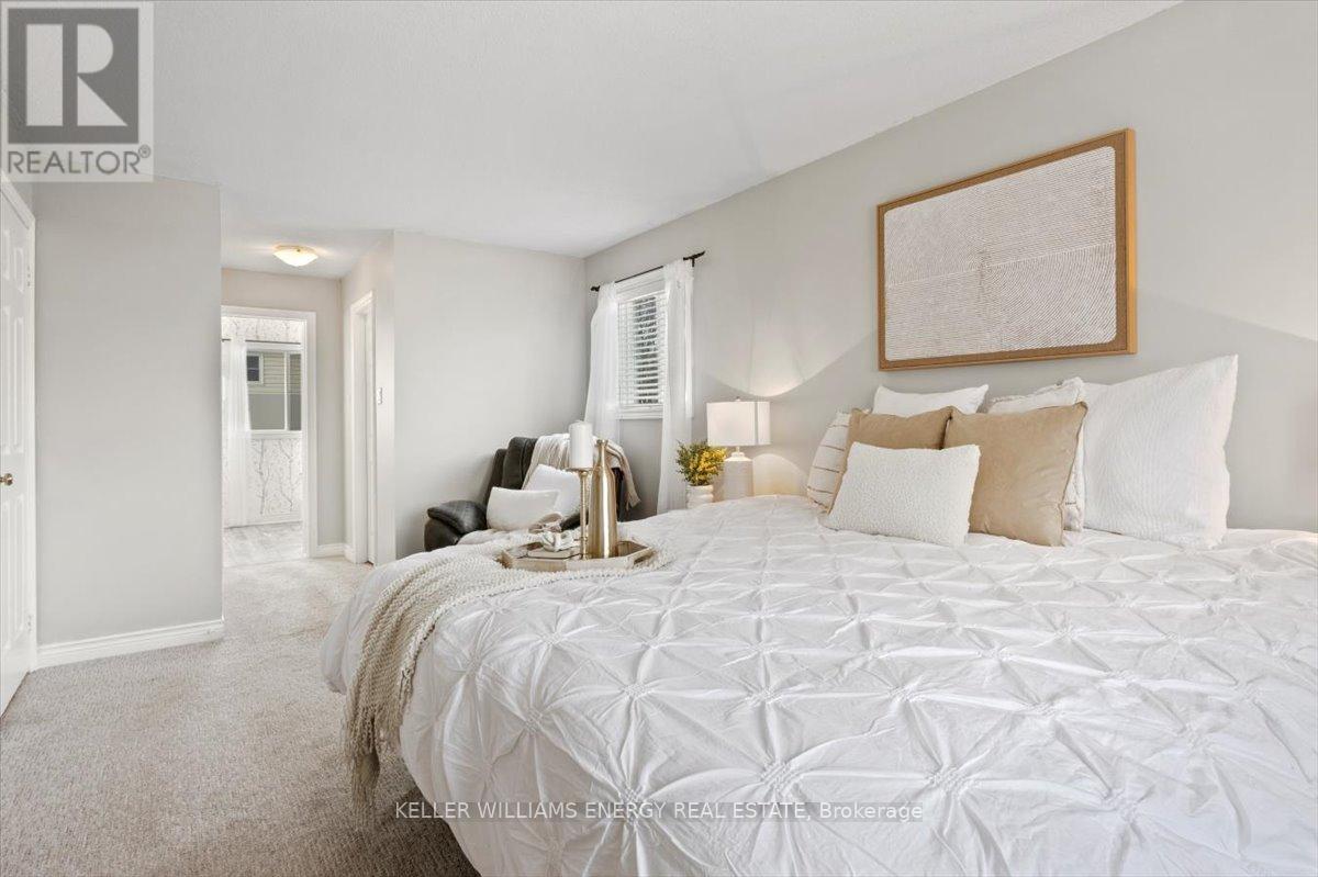 2 Resnik Drive, Clarington (Newcastle), ON - Indoor Photo Showing Bedroom