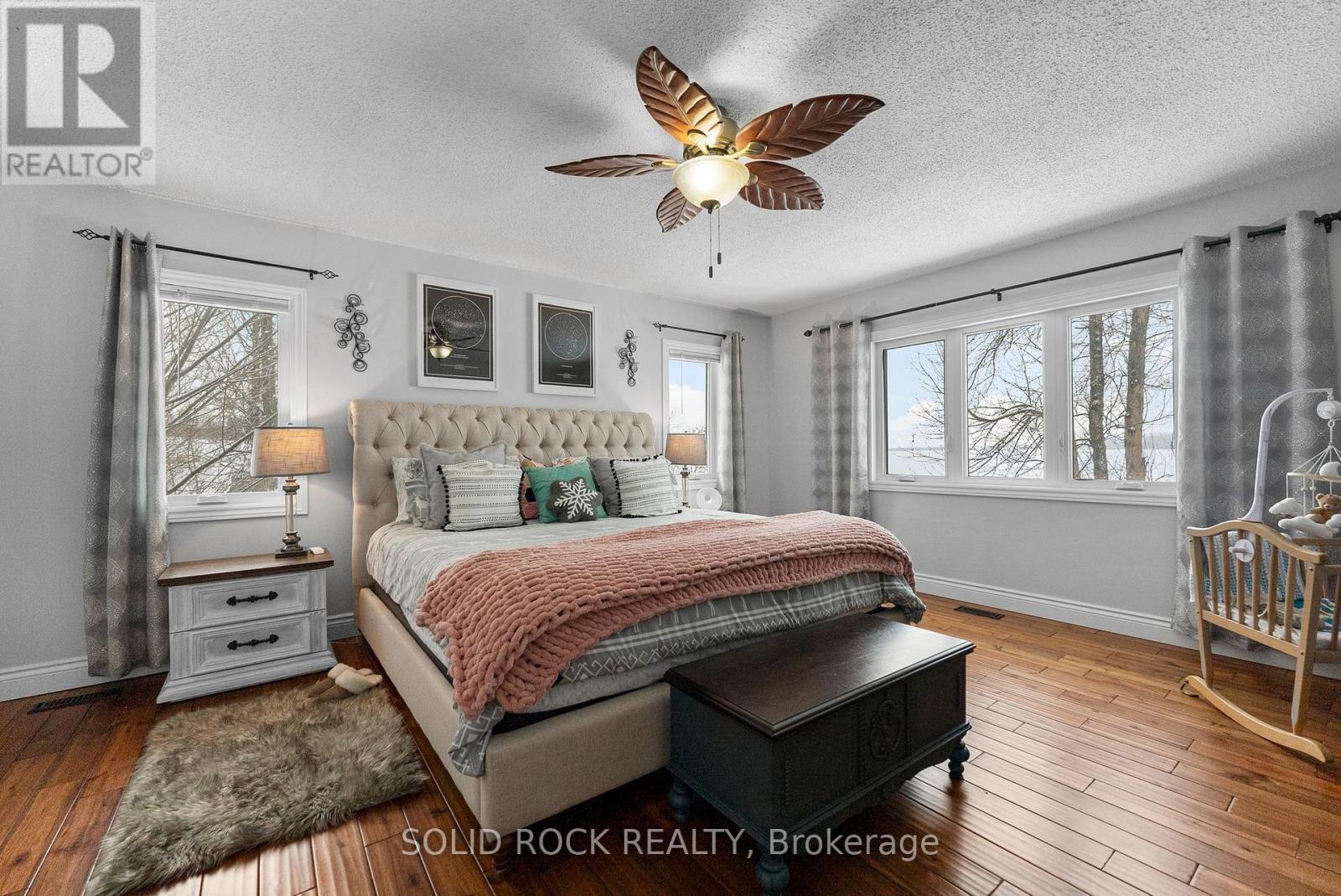 86 Township Park Road, North Algona Wilberforce, ON - Indoor Photo Showing Bedroom