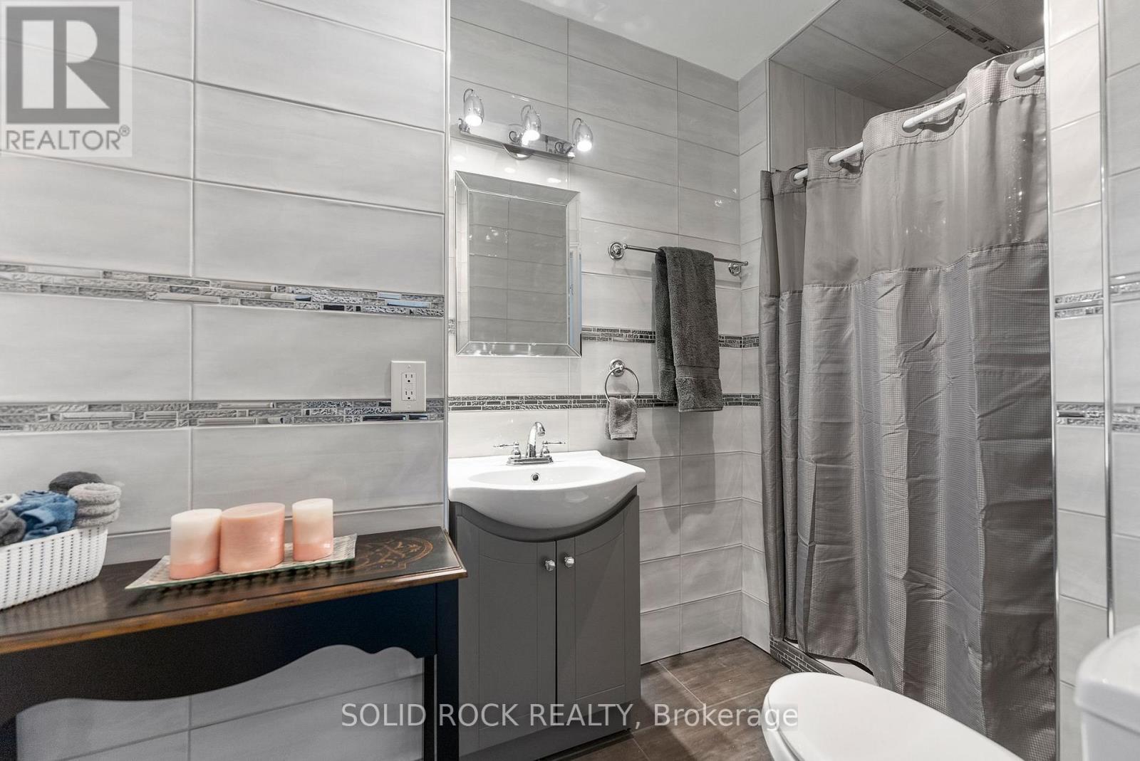 86 Township Park Road, North Algona Wilberforce, ON - Indoor Photo Showing Bathroom