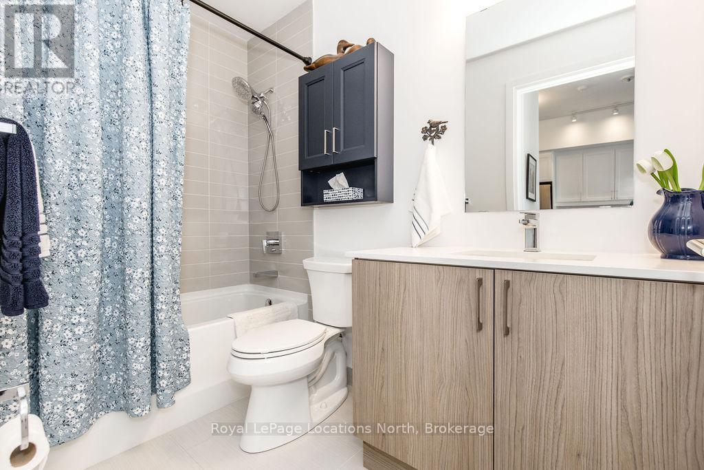 219 - 1 Hume Street, Collingwood, ON - Indoor Photo Showing Bathroom