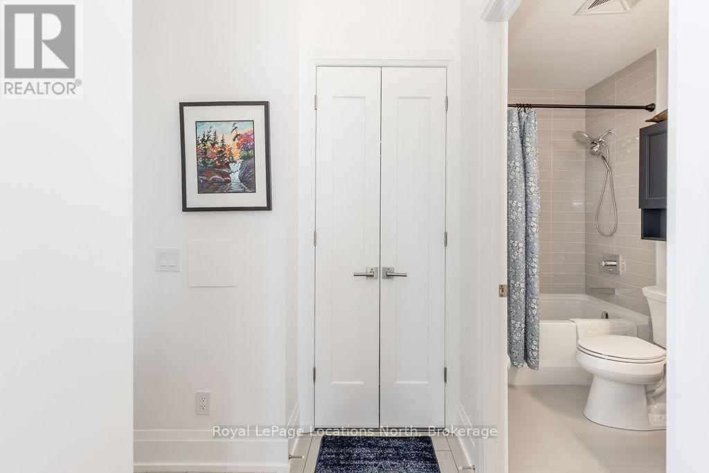 219 - 1 Hume Street, Collingwood, ON - Indoor Photo Showing Bathroom