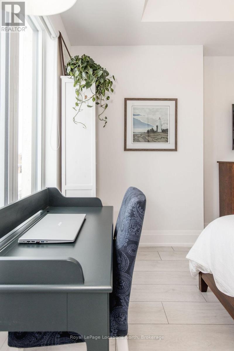 219 - 1 Hume Street, Collingwood, ON - Indoor