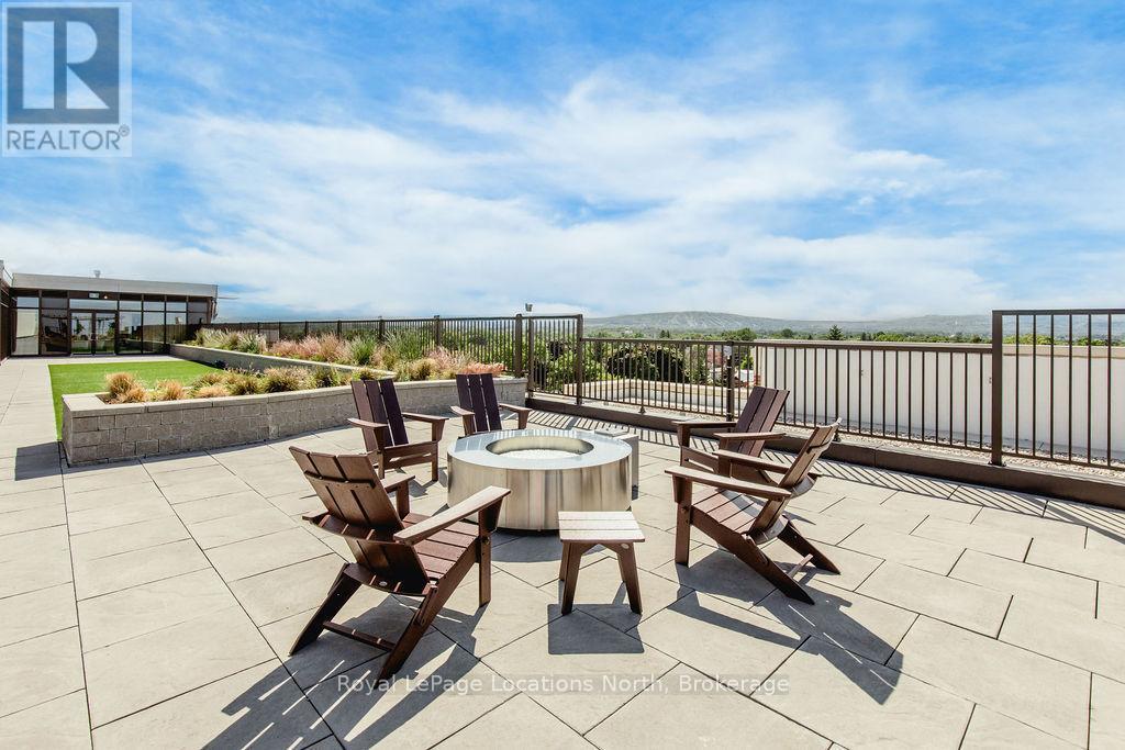 219 - 1 Hume Street, Collingwood, ON - Outdoor