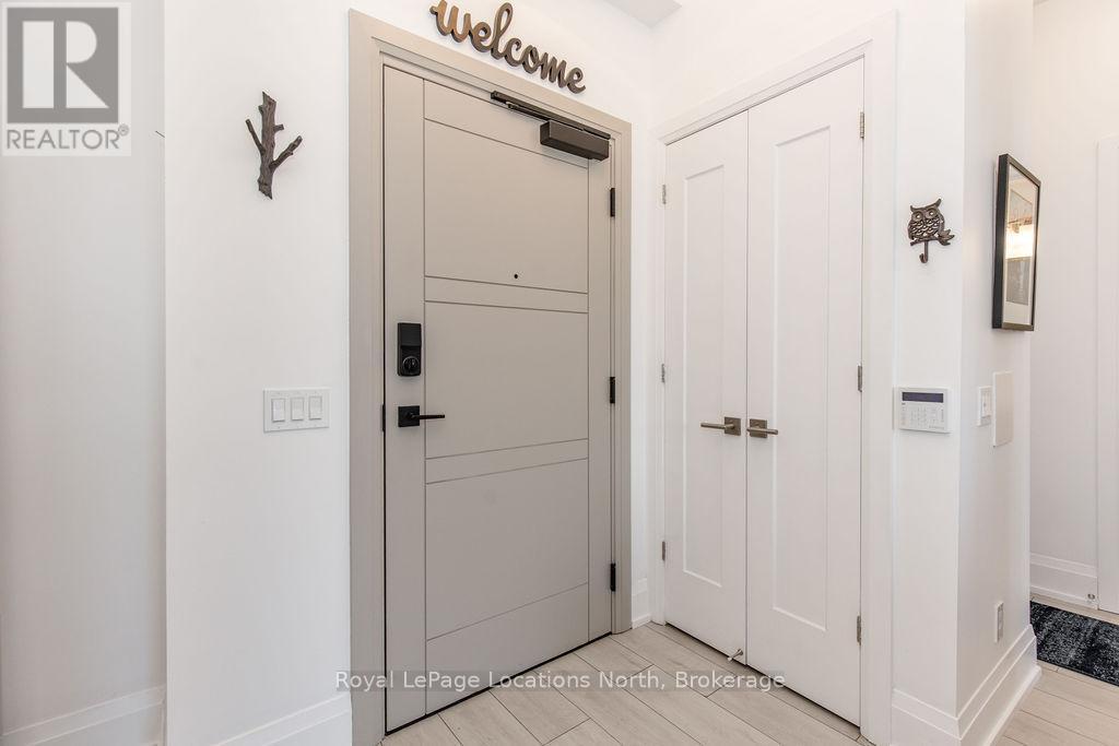 219 - 1 Hume Street, Collingwood, ON - Indoor Photo Showing Other Room