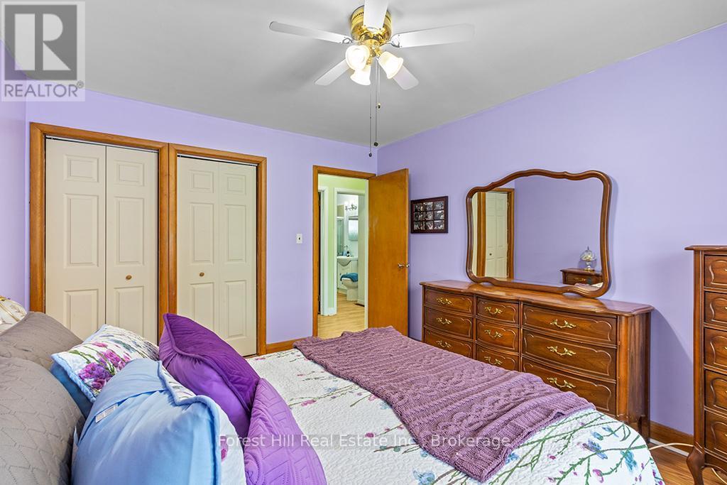 Bedroom 1 - 58 Edith Avenue, Grey Highlands, ON - Indoor Photo Showing Bedroom