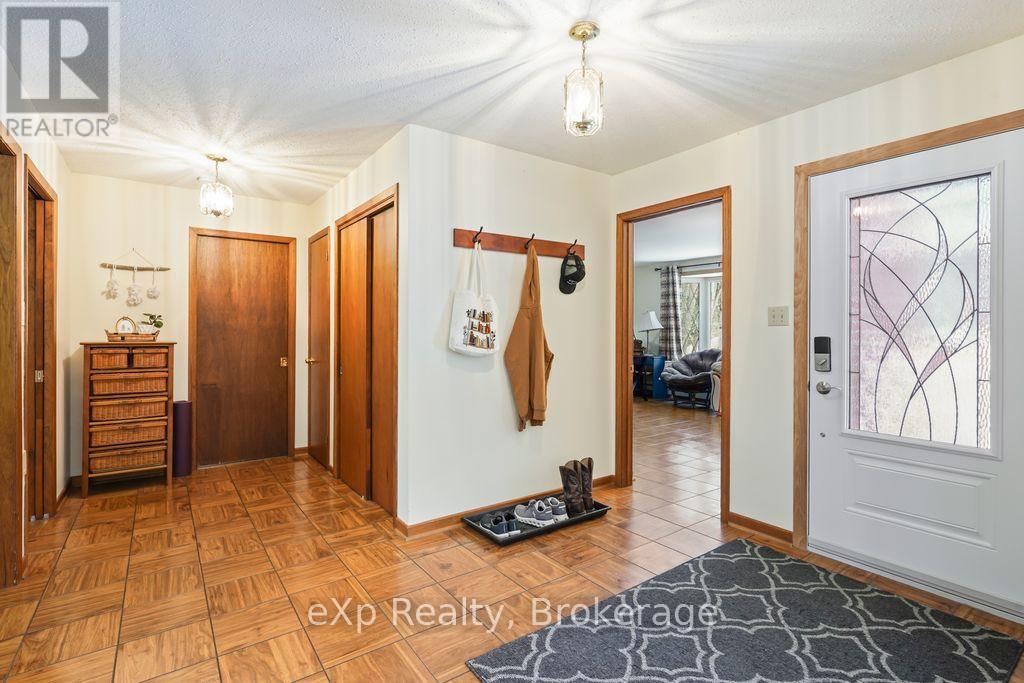 557409 4Th Concession S, Meaford, ON - Indoor Photo Showing Other Room