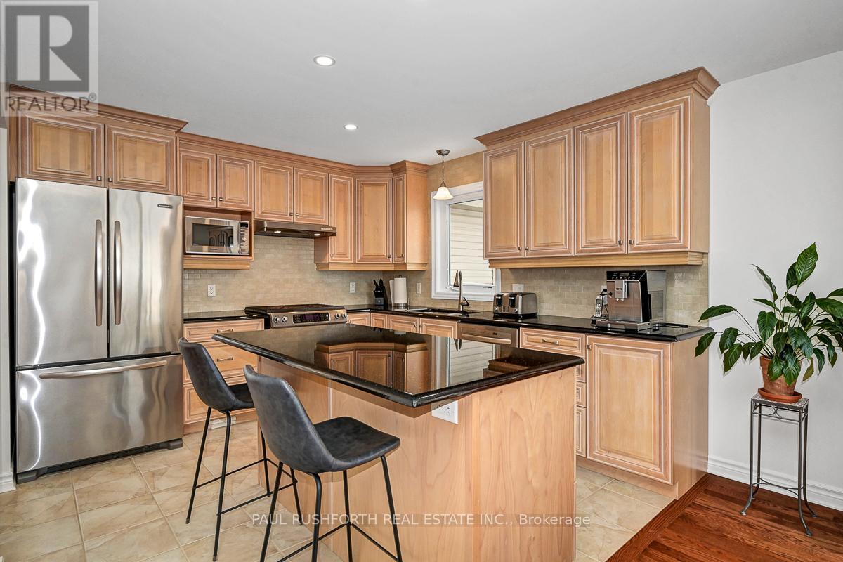 Kitchen - 421 Jasper Crescent, Clarence-Rockland, ON - Indoor Photo Showing Kitchen