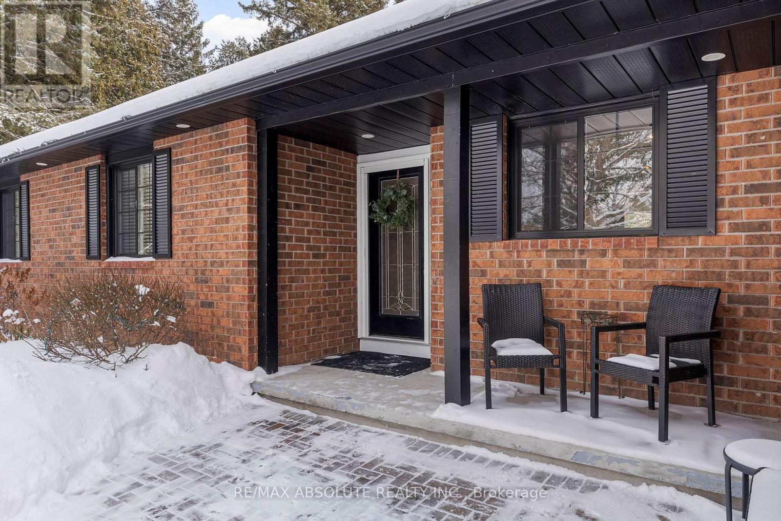 131 Burns Drive, Mcnab/Braeside, ON - Outdoor With Exterior