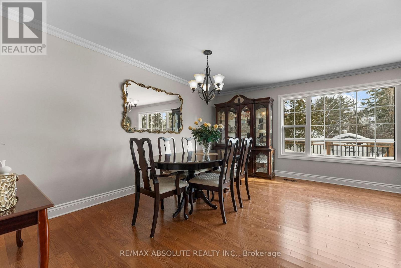 131 Burns Drive, Mcnab/Braeside, ON - Indoor Photo Showing Dining Room