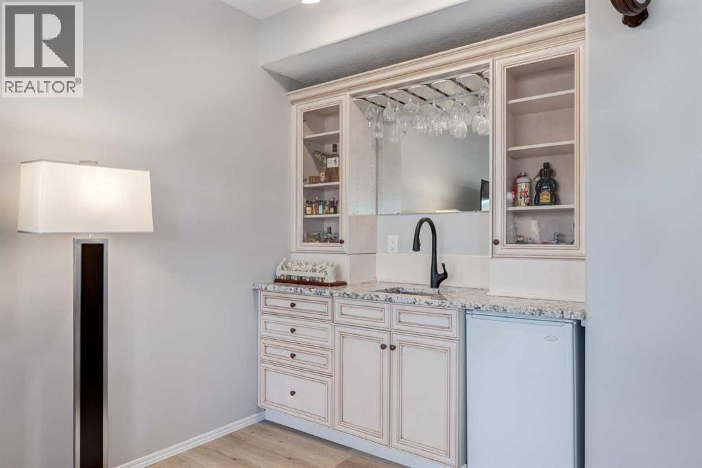 79 Discovery Ridge Park Sw, Calgary, AB - Indoor