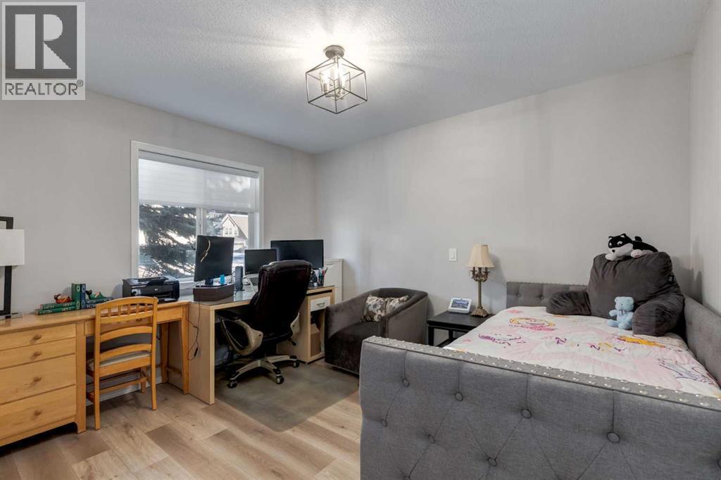 79 Discovery Ridge Park Sw, Calgary, AB - Indoor Photo Showing Office