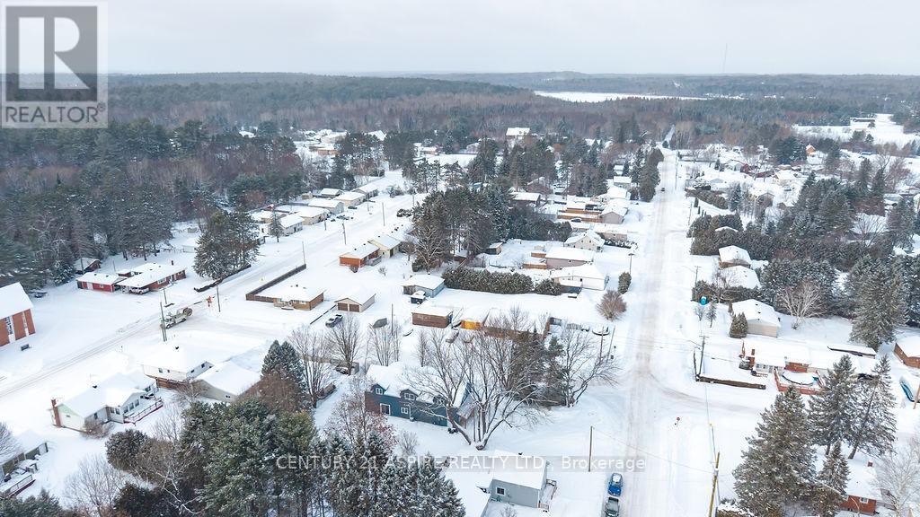 32 Wilson Street, Laurentian Hills, ON - Outdoor With View
