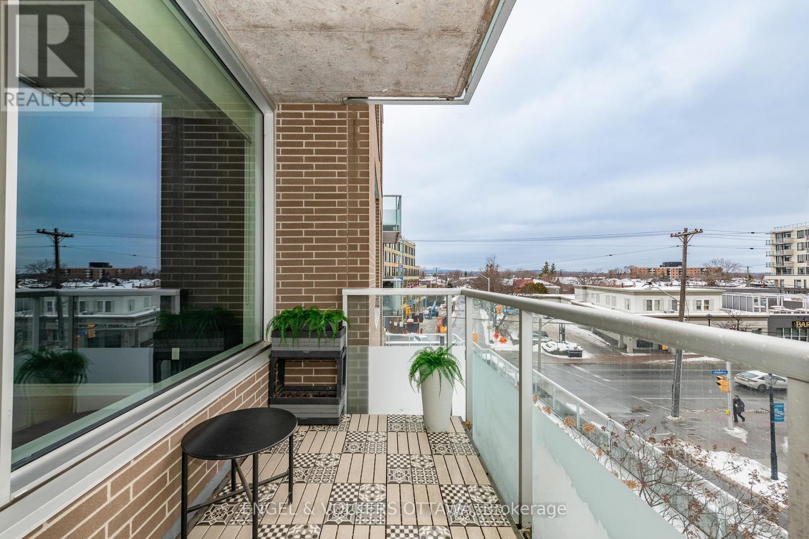 312 - 575 Byron Avenue, Ottawa, ON - Outdoor With Exterior