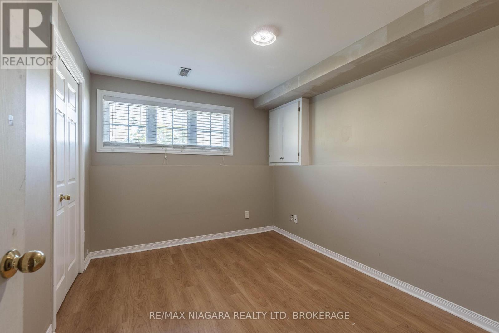 138 Carlton Street, St. Catharines (Downtown), ON - Indoor Photo Showing Other Room